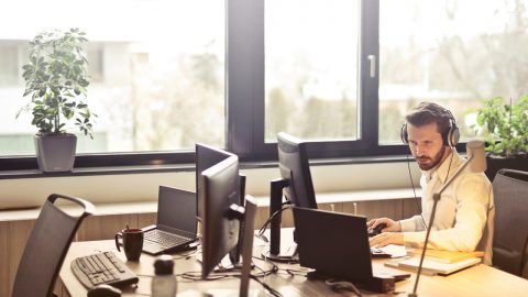 Warungvegas Live chat vs Chatbot – Which One To Use?